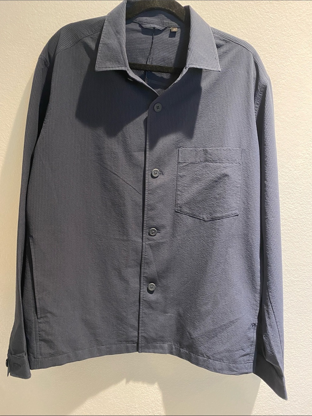 Uniqlo Men's Casual Button-Down Shirt Blue